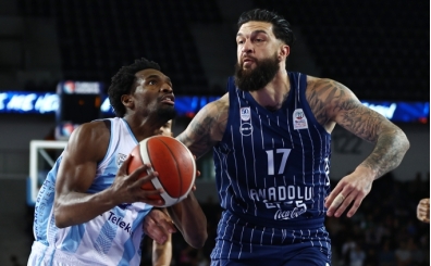 Anadolu Efes, yar� final biletini cebine koydu!