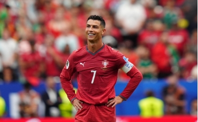 Cristiano Ronaldo'dan Messi sorusuna sert yan�t!