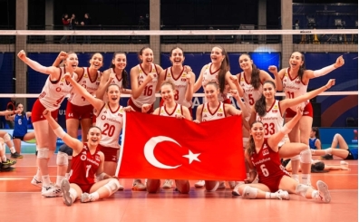 17 Ya� Alt� Kad�n Milli Voleybol Tak�m� son 16 turuna y�kseldi