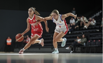A Milli Kad�n Basketbol Tak�m�'ndan �ekya'ya 10 say� fark