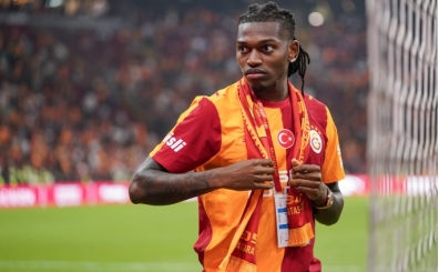 Okan Buruk'tan Sporting ma�� i�in Leao karar�