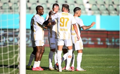 Kayserispor, �stanbul'da �ov yapt�!