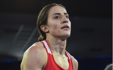Milli boks�r Gizem �zer, Avrupa �ampiyonas�'nda madalyay� garantiledi