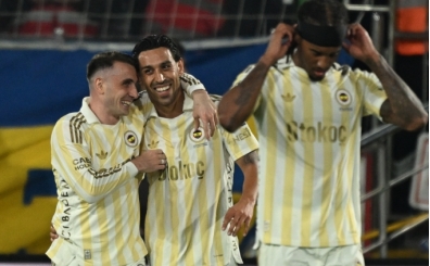 �rfan Can Kahveci zirvede tek ba��na!