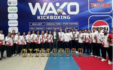 Milli kick boks�ulardan 23 madalya!