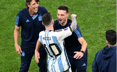 Lionel Scaloni: 'Messi isterse 1000 gol atar'