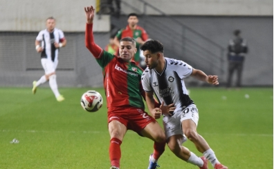 Altay'da Emre'den profesyonel imza