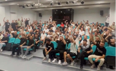 Altay'da taraftarlar harekete ge�ti