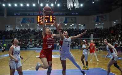 Turgutlu Belediyespor potada S�per Lig i�in parkede