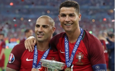 Quaresma'dan Ronaldo'ya fla� g�nderme!