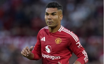 Manchester United'da Casemiro ile yollar ayr�l�yor