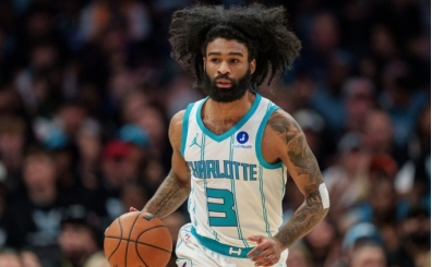 Coby White ile Hornets aras�nda 3 y�ll�k 74 milyon dolarl�k anla�ma