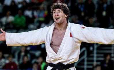 Milli judocu Muhammed Ali'den g�m�� madalya