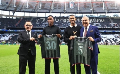 Be�ikta�'tan eski futbolcular�na forma jesti!