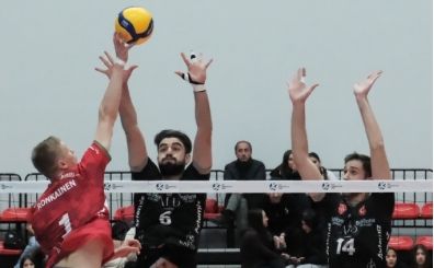 Alanya Belediyespor Voleybol'da 2 oyuncu kadro d���