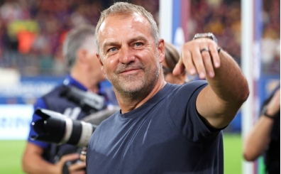 Barcelona, Hansi Flick'in s�zle�mesini uzatt�!