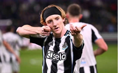 Barcelona'dan Anthony Gordon i�in ilk temas!