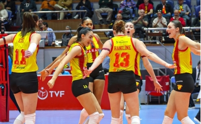 G�ztepe Kad�n Voleybol, 11 oyuncusuyla yollar�n� ay�rd�!