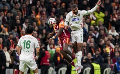 Wilfried Singo'dan Liverpool e�le�mesi sorusuna yan�t