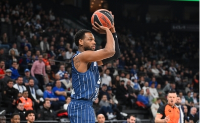 T�rkiye Sigorta Basketbol S�per Liginde zafer Anadolu Efes'in