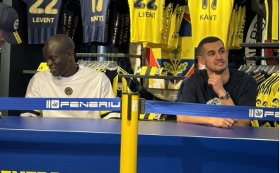 Kante ve Levent imza g�n�nde taraftar ile bir araya geldi