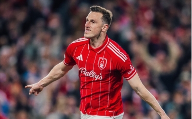 Nottingham Forest final i�in avantaj� kapt�!