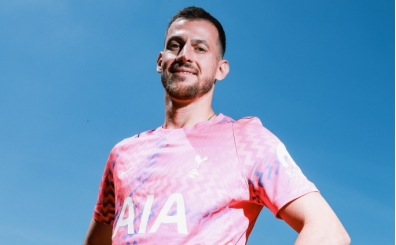 Tottenham'dan kaleye 37'lik takviye
