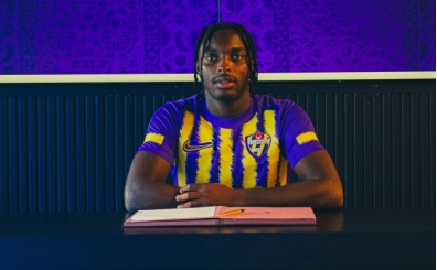 Ey�pspor, Nijeryal� santrfor Ahmed Abdullahi'yi transfer etti