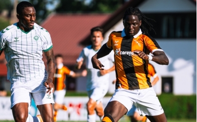 Konyaspor, Hull City'ye �� golle ma�lup oldu