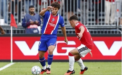 PSG ile Manchester United yeni�emedi!