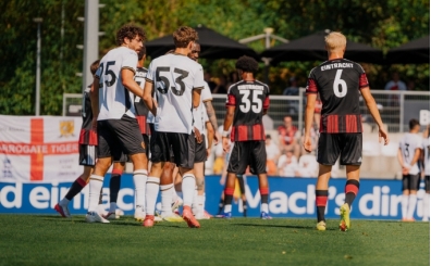 Frankfurt, haz�rl�k ma��nda Hull City'yi ma�lup etti!