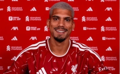 Liverpool, Ronald Araujo'yu kadrosuna katt�!