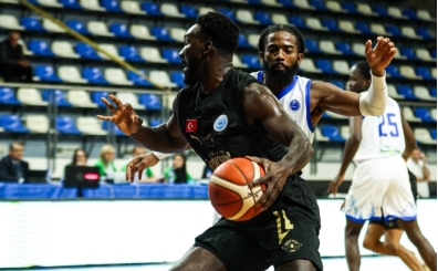 Esenler Erokspor Avrupa'da galibiyet pe�inde