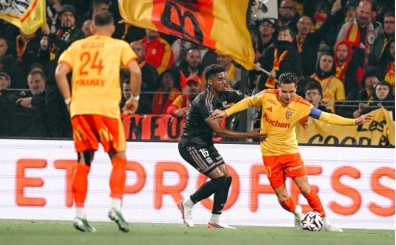 Lens, 10 ki�iyle Lyon'u devirdi