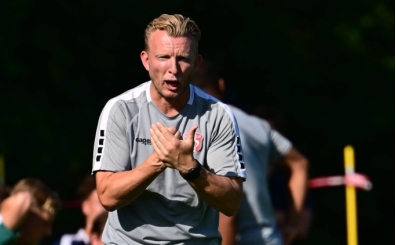 Dirk Kuyt, Fenerbah�e'ye geri d�n�yor!