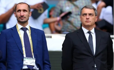 Juventus: 'Bu hakemlerle lig bitmez! VAR de�i�sin!'