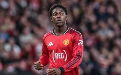 Manchester United'da Kobbie Maino imzay� att�