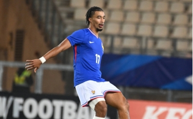 Nathan Zeze'den Galatasaray'a ye�il ���k!