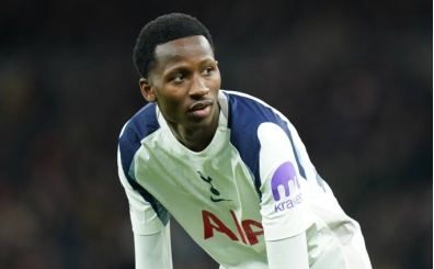 Galatasaray, Pape Matar Sarr'� listeye ald�!