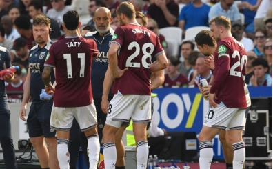 West Ham'a galibiyet yetmedi; d��t�ler