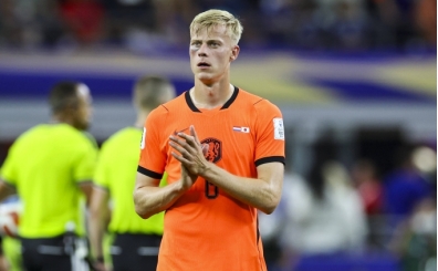 Tottenham, Van Hecke transferini duyurdu