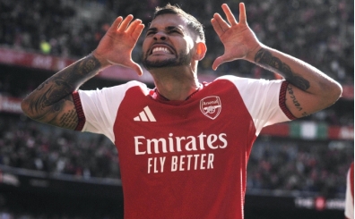 Arsenal'dan geri d�n�� zaferi!