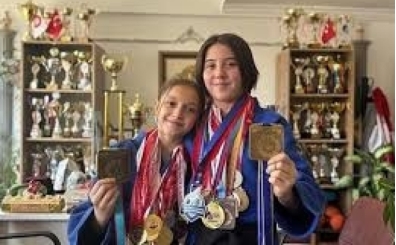 Avrupa ve T�rkiye �ampiyonu ayn� evde!