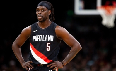 Giannis s�ylentileri g�lgesinde Knicks, Jrue Holiday takas�n� ara�t�r�yor