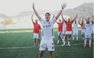 Kar��yaka'da g�ndem Mert Torlak