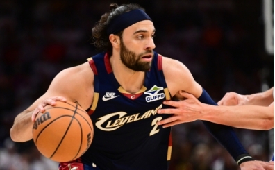 Cavaliers, Max Strus'u takas etmek i�in �al��malar�n� s�rd�r�yor