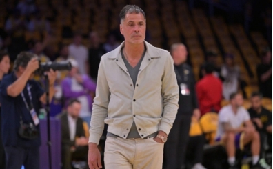Lakers, Rob Pelinka'ya yard�mc� olmas� i�in 3 aday belirledi