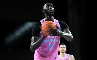 Tacko Fall, 76ers ile anla�arak NBA'e geri d�nd�!