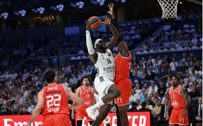 Real Madrid, Tel Aviv engelini a��p D�rtl� Final'e ula�t�