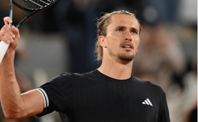 Fransa A��k'ta Zverev, Kostyuk ve Andreeva yar� finale ��kt�
